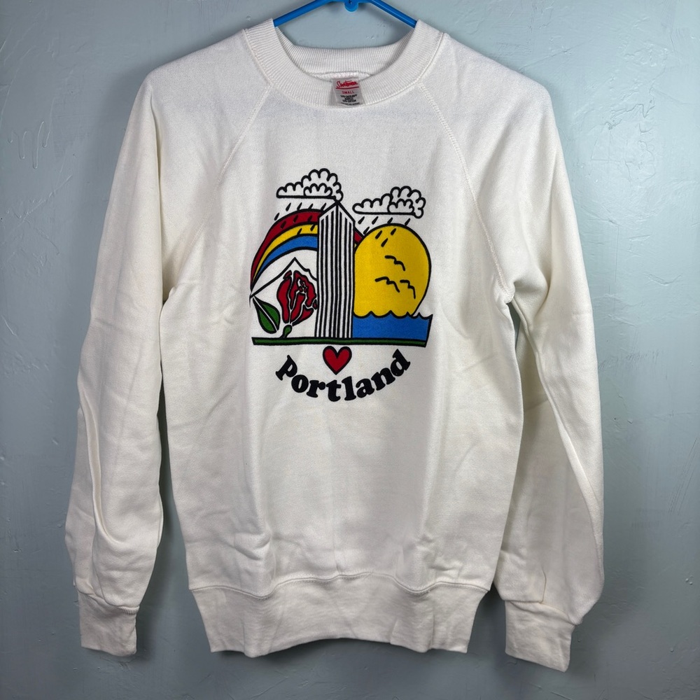 Vintage Classic Fit “I Love Portland” Off-White Graphic Sweatshirt